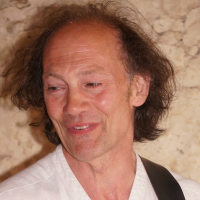 Shows - One to One with Mick Avis
